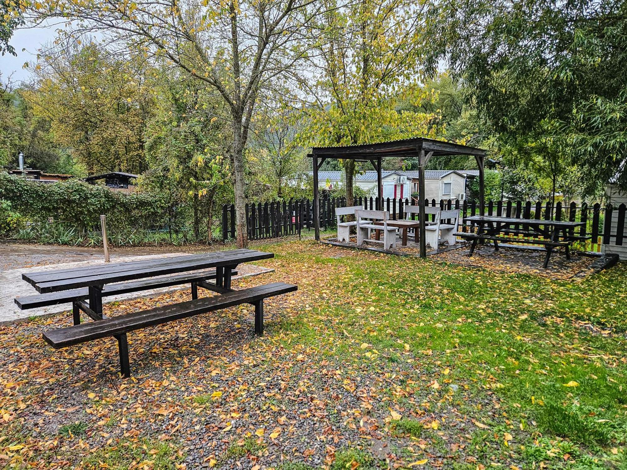 Bungalows Y Cabanas Solopuent Natur Castiello de Jaca Buitenkant foto