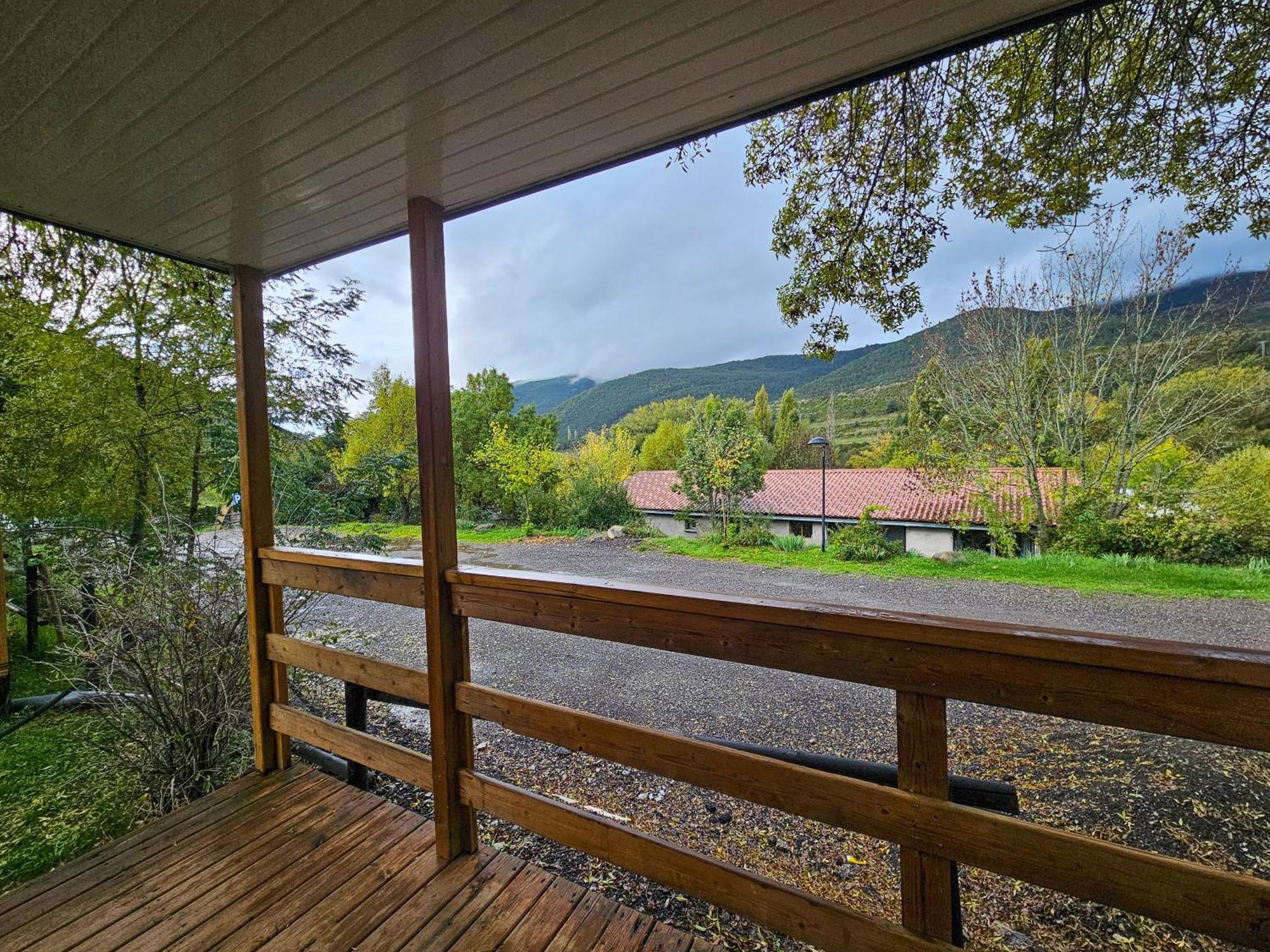 Bungalows Y Cabanas Solopuent Natur Castiello de Jaca Buitenkant foto
